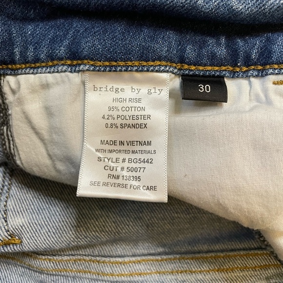 Bridge by Gly size 30 high rise jean shorts - Picture 5 of 5